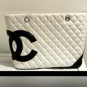CC quilted bag white